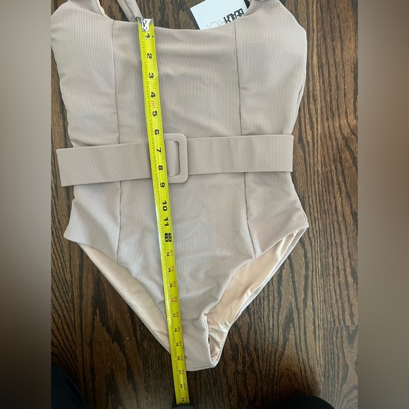NWT Women's Beach Riot Sydney Ribbed One Piece Cream Tan Belted Designer Size L - Picture 9 of 10